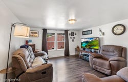 207 S Division St, Pinehurst, ID 83850