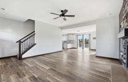 903 Carl Ct, Solon, IA 52333