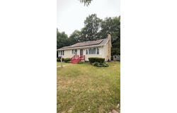 4 Baltic Ave, Brockton, MA 02302