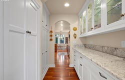 2240 TURNBERRY Ct, Eugene, OR 97401