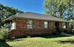 5861 SW 27th TER, Topeka, KS 66614