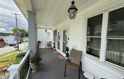 300 E Main St, Stoystown Boro, PA 15563