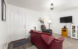 128 N Lone Rock Dr, Hurricane, UT 84737