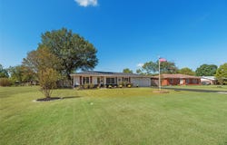 205 Laurel Trail, Terrell, TX 75160