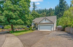 1145 ENSTAD Ln, Silverton, OR 97381