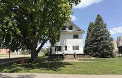 118 W Third St, Sutherland, IA 51058