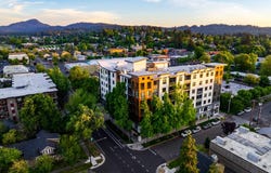 1600 PEARL St, Eugene, OR 97401