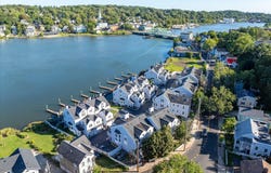 239 Front Street, New Haven, CT 06513