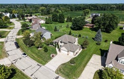 3260 E James Dr, Oak Creek, WI 53154