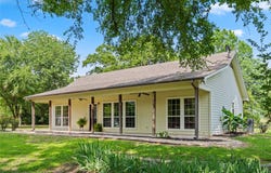109 Rs County Road 3319, Emory, TX 75440
