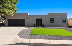 11304 Key W Drive NE, Albuquerque, NM 87111