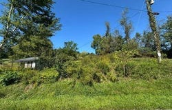 5515 Hwy 755, Sandy Hook, KY 41171