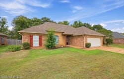 111 Harvey Circle, Canton, MS 39046
