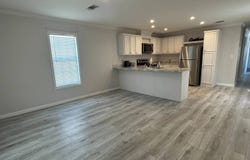 925 301 Blvd E, Bradenton, FL 34203