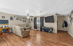 218 N Calhoun Street, Groesbeck, TX 76642