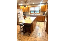 2014 Irvington Road, Algona, IA 50511