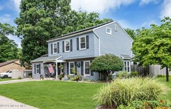 8 Concord Circle, Howell, NJ 07731
