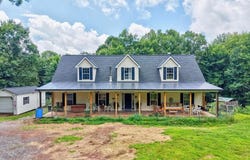 208 Bearclaw Ln, Max Meadows, VA 24360