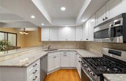 800 Windward Drive, Aurora, OH 44202