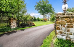 2201 DENBEIGH Drive, JAMISON, PA 18929