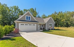 1468 Maplewood Drive, Jenison, MI 49428