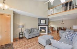 2335 Oakridge Circle, Hudson, WI 54016
