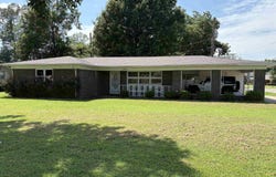 1191 Lemons St, Wynne, AR 72396