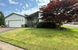 2490 BLUE BOY Ln, Eugene, OR 97404