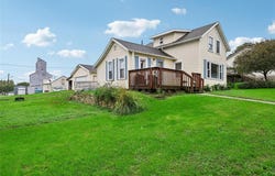 109 Tuttle Street E, Norway, IA 52318