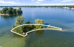2483 Crystal, Crystal, MI 48818