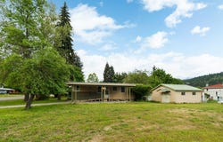 209 E Mineral Avenue, Troy, MT 59935