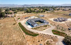 2084 Westhampton Drive, Arroyo Grande, CA 93420