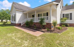771 Mount Olive Road, Bladenboro, NC 28320