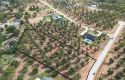 930 E Landings Drive, Granbury, TX 76049