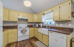 256 CYPRESS Ave, Selmer, TN 38375