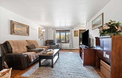 2909 HUMBOLDT Road, GREEN BAY, WI 54311-5746