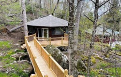 124 Beechwood Lane, Beech Mountain, NC 28604