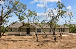 117 Sylas Hayes Loop, Pleasanton, TX 78064