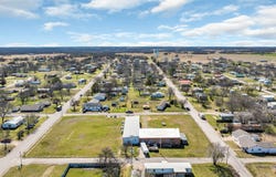 121 Davis St. Corner, Wilson, OK 73463