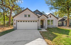 320 Double Bridge Road, Mabank, TX 75156