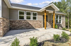 11 Lathrop Drive, Bella Vista, AR 72715