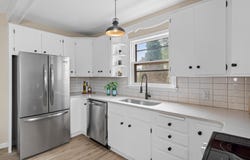 1394 Mackubin Street, Saint Paul, MN 55117