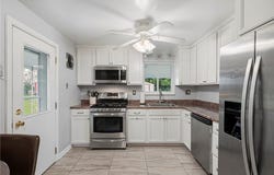 22 Highbury Rd, Harmar, PA 15024