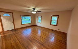 202 Dewey Avenue, Washington, IN 47501