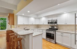 800 Windward Drive, Aurora, OH 44202