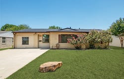 4228 Hyde Park Drive, Mesquite, TX 75150