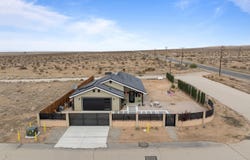 13857 E G 2, Lancaster, CA 93535