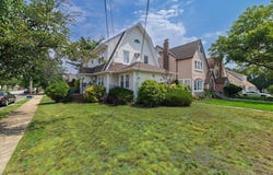 59 Hampton Road, Lynbrook, NY 11563