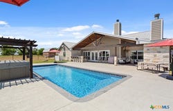 8813, 8725 Stallion Rd, Temple, TX 76501