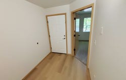 247 N HAYDEN BAY Dr, Portland, OR 97217